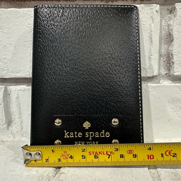 Kate Spade Black Leather Passport Holder NWOT - Picture 3 of 4